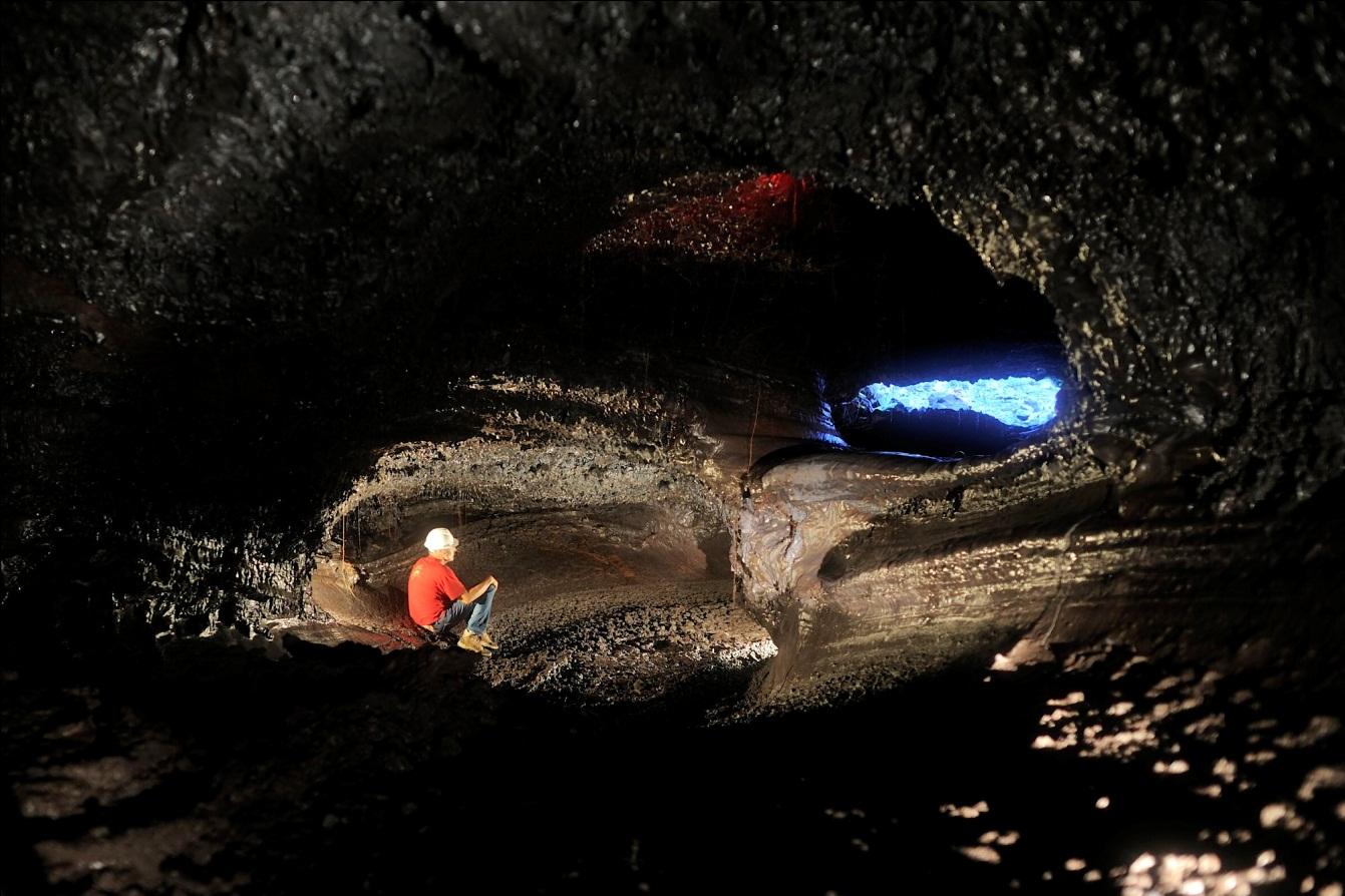 Découvrir les tunnels de lave à La Réunion.