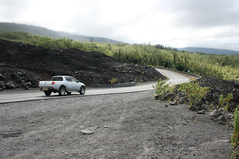 Découvrir la route des laves à bord d’une voiture de location